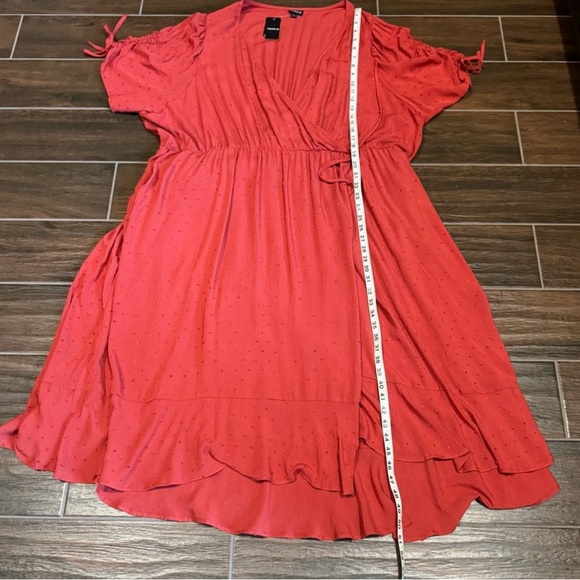Torrid Midi Swiss Surplice Dress Size 4X Spice Color New - Picture 12 of 15